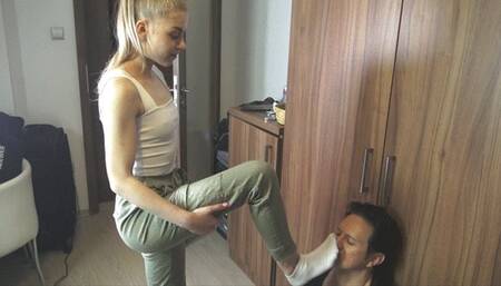 Sock Smelling 57 wmv