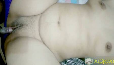 Fucking missionary wife creampie