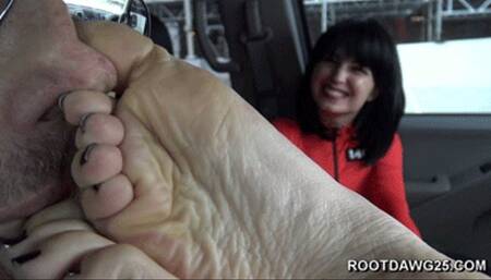 Stinky Feet Prisoner with Dazey 4K UHD MP4