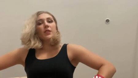 you are just a BUG!! (giantess)