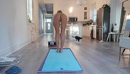 Gwen Gwiz Asmr - Naked Yoga Session P2