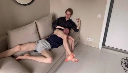 Handsome boys headscissors masturbation