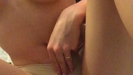 Elis soaked her panties completely