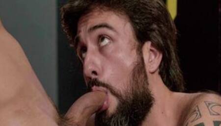 Mason Lear shows his dick for Des Irez