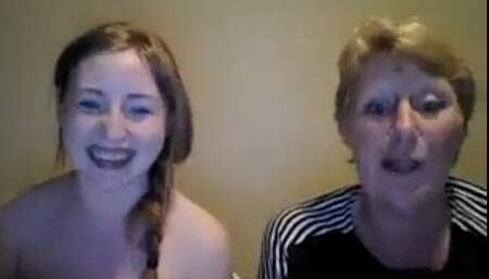 Roxybabe154 - SEXY UK CB MODEL CAMS WITH HER MOTHER