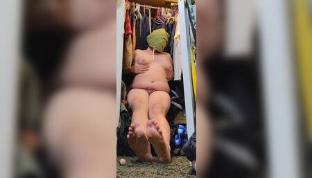 Short drop closet asphyxiation hanging