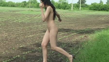 Public nudity: Leda2