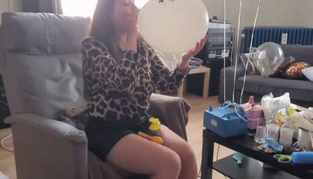 Sophie blows Belbal 14