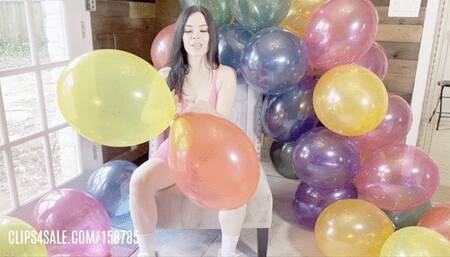 Short Sit Pop and Boa Pop By Window