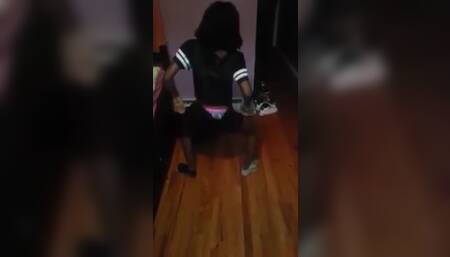 Old Vine Video Girl Twerking Stupidly Fast