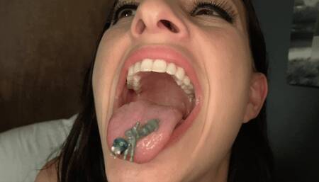 Indica Jane & Karly Salinas Infested With Tinies (SD 720p WMV)