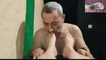 He kissed my feet and I had to suck his dick