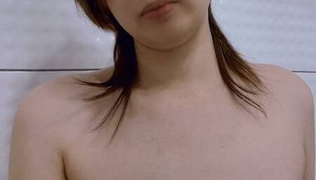 Asian teen masturbate and pee in test tube