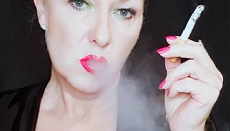 SmokerQueenJoan takes deep divine pulls on her Marlboro Red 100 in chain*human ashtray fantasy*corset*vinyl*glossy red lips