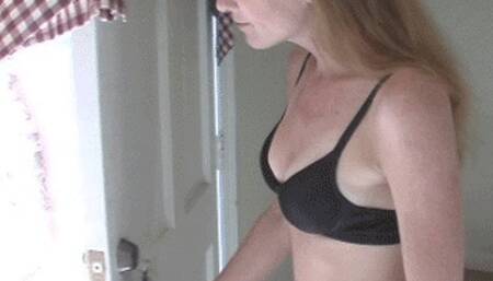 Sensual Massage Theraphy Specialist Cassie Sucks Him Off After Massage! (wmv)