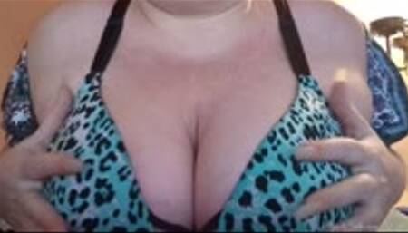 Big Leopard Tits