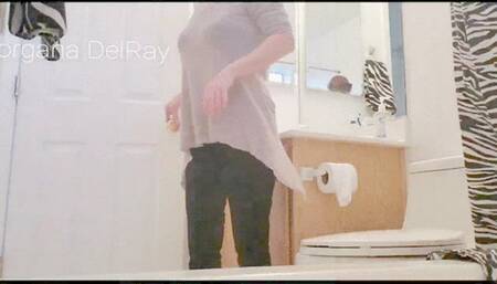 Velvet Leggings in the Bathroom mp4