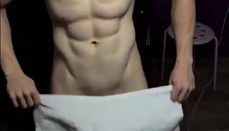 Who wants to suck and lick my body?