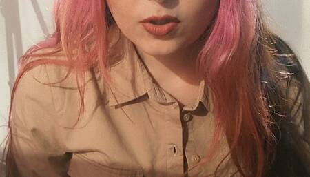 Chainsmoking as i tell you a smoking related storytime