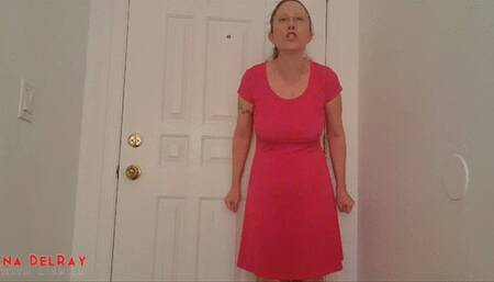 Giant Schoolgirl Makes You Eat Crumbs HD WMV