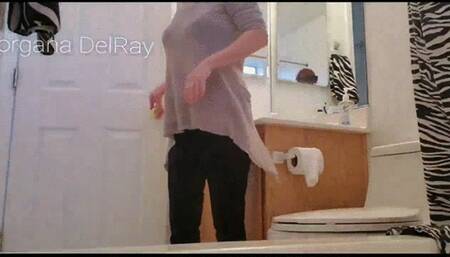 Velvet Leggings in the Bathroom hd wmv