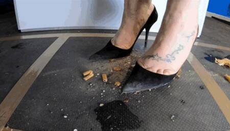 CC - cruel dirt game 2, black suede pumps