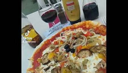 Anna Sihra Boparai Barbie Food Porn / Peniche Joinville