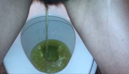 Desperate Bushy Pees at My Favorite Laundromat HD