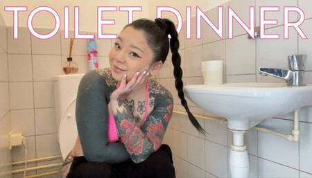 Toilet Dinner 7