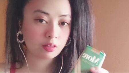 CUSTOM close up vs : SMOKING MORE 120S IN RED BRA