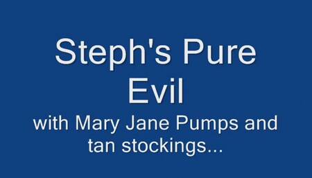 Mrs Steph, mean and sexy shoejob!