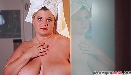 Valentina Krave - Big And Wet P1