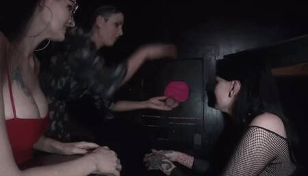 HORNY HOTWIFE HOOKUP #10 - Sapphire's First Glory Hole!