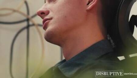 Twink boss Masyn Thorne sprays cum on handsome stud Carter Woods face