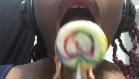 Giantess Enjoying Teeny on Lollypop 1080