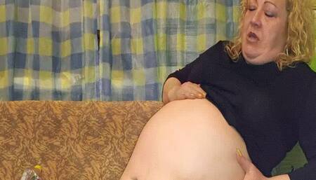 Lunch with a surprise MP4(1280*720)HD