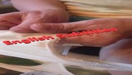 [English Subtitles] Caught on the toilet No 1