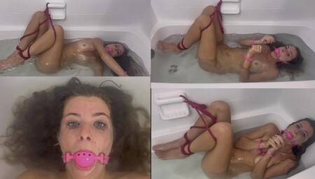 Bathtub Bondage Babe