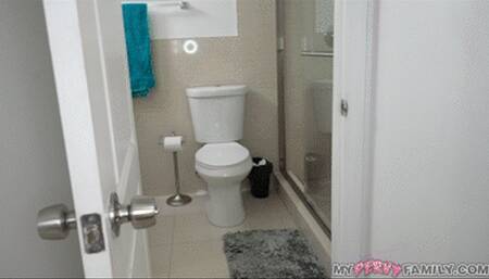 Quickie Before Dad Comes Back - Mp4 SD