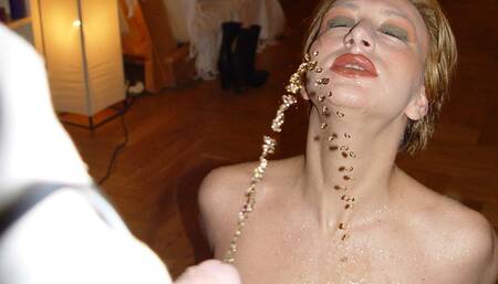 Xena Pee and gets first Goldenshower