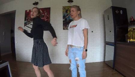 RIGHT TECHNIQUE TO KICK AND KNEE MEN BALLS 3 (K)