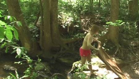 Hiker Fucks Carmen Hollywood When She Was Sunbathing On The Creek! (mp4)