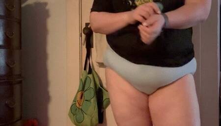 Cheating housewife craves bbc while he watches her in granny panties