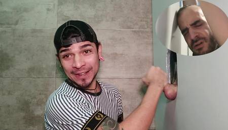 You give me your cum, I give you my cum!!! Super gloryhole by Leo Bulgari & Xisco