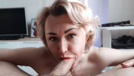 MILF enjoys her lover's cock