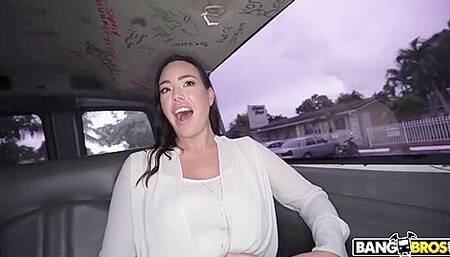 Kitten Latenight - Boss Bitch Takes A Ride In P4