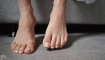 Shrunken slaves Worship Goddess in Every Way