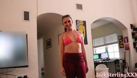 Ashlyhn Taylor Gives Sensual BJ for Facial on Sunglasses