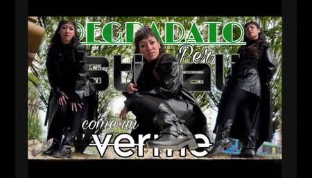 Degradato per stivali come un verme