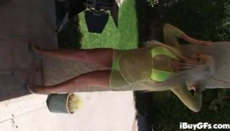 Candy Mason goes solo playing with her pussy